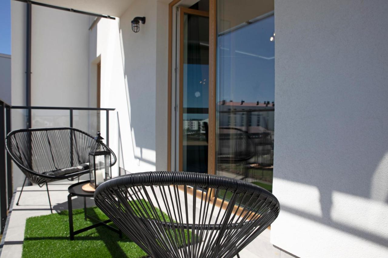 Luxus Apartament Tulipan กดิเนีย ภายนอก รูปภาพ