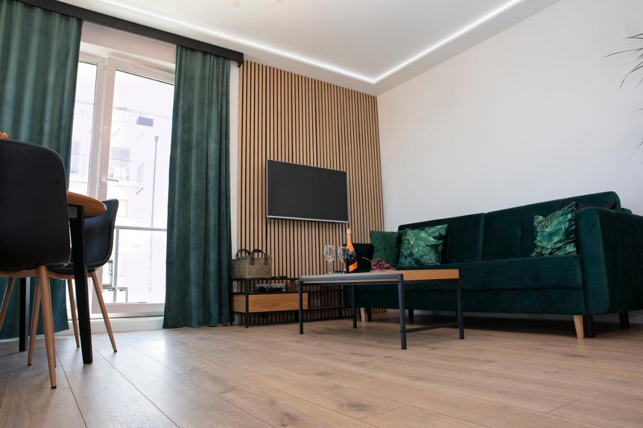 Luxus Apartament Tulipan กดิเนีย ภายนอก รูปภาพ