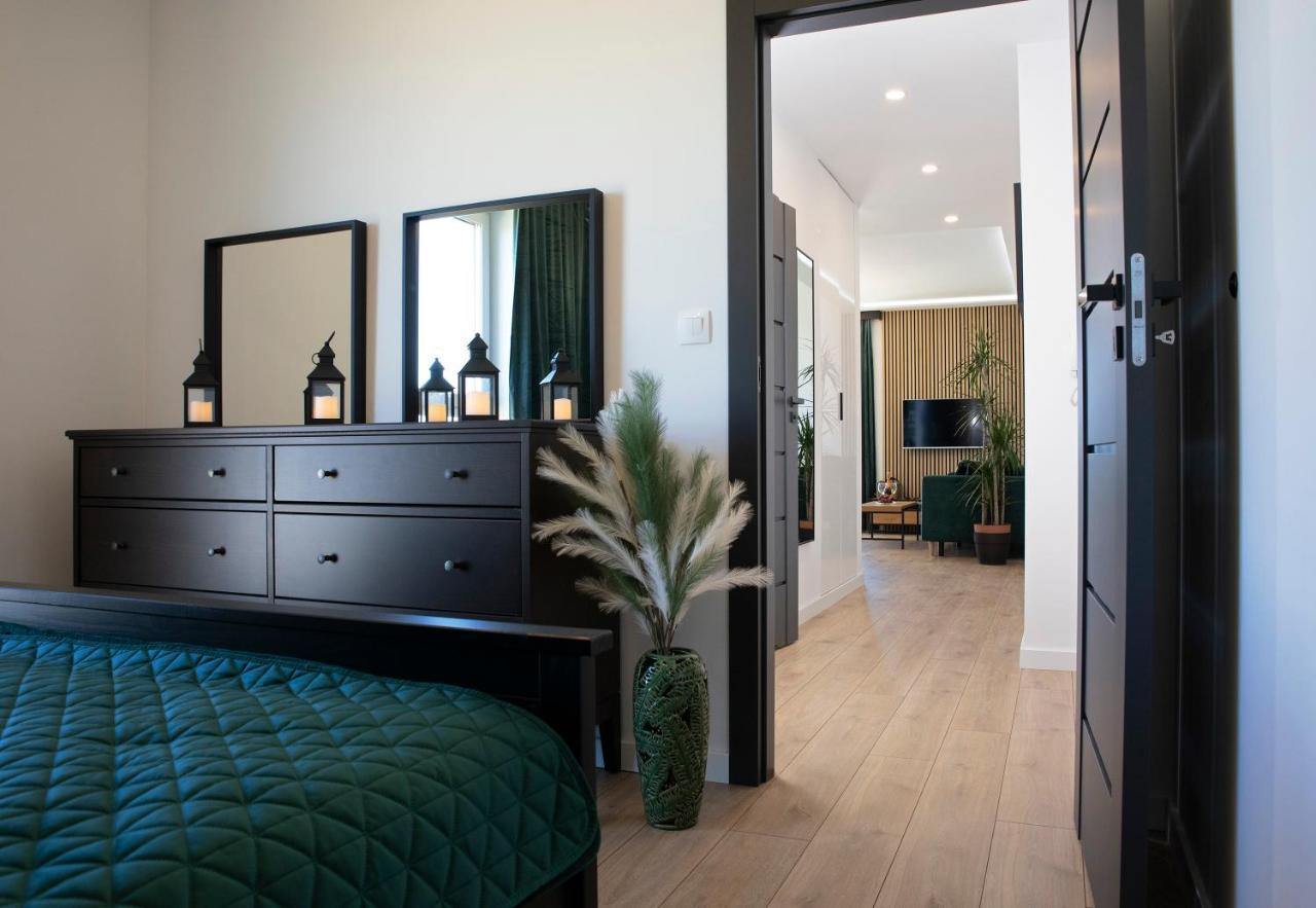 Luxus Apartament Tulipan กดิเนีย ภายนอก รูปภาพ