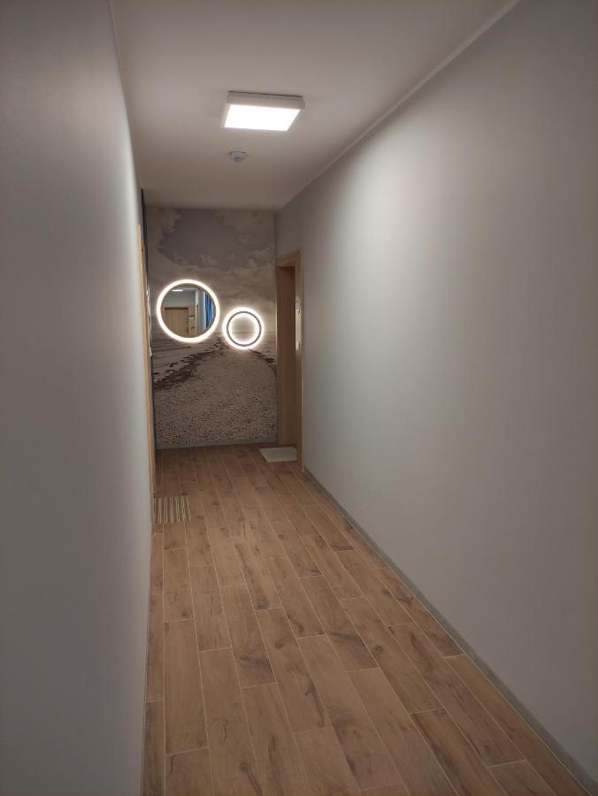 Luxus Apartament Tulipan กดิเนีย ภายนอก รูปภาพ
